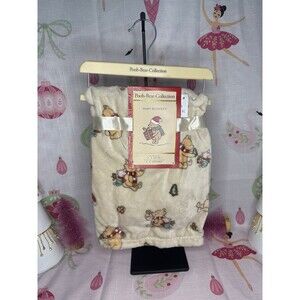 Winnie the Pooh Christmas Baby Blanket